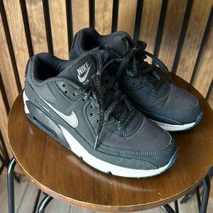 Big kids, Nike Air Max, Size 5